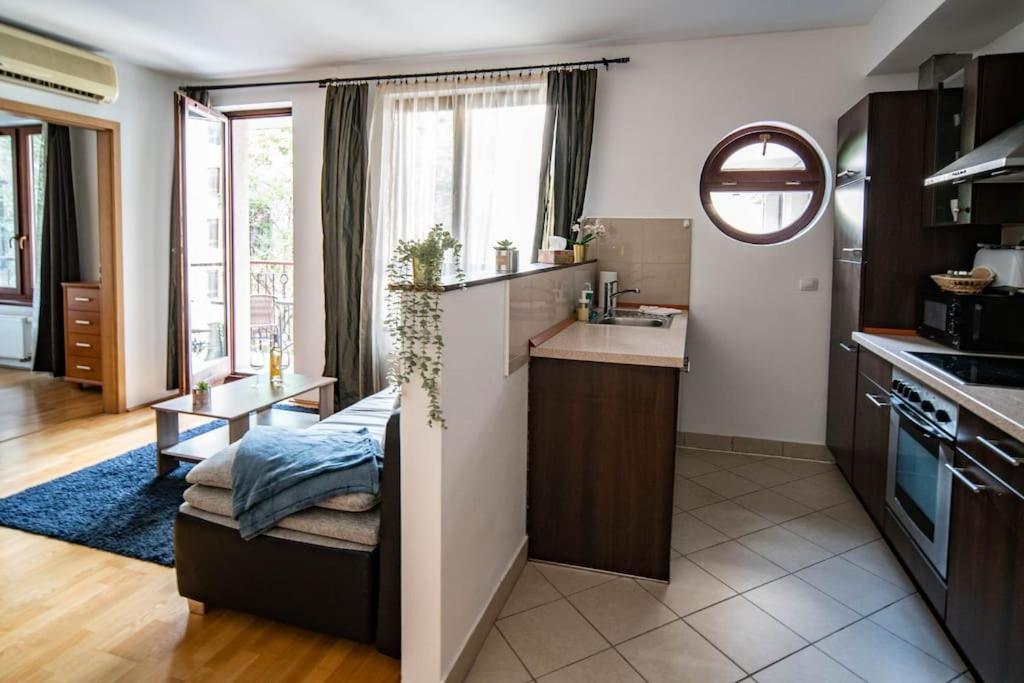 Free Parking! Soho Budapest 304, 4 Ppl, Ac, Fast Wifi, Smart Tv Buitenkant foto